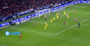 C罗中场休息时对裁判表达不满，讽刺道：你吹得太好了