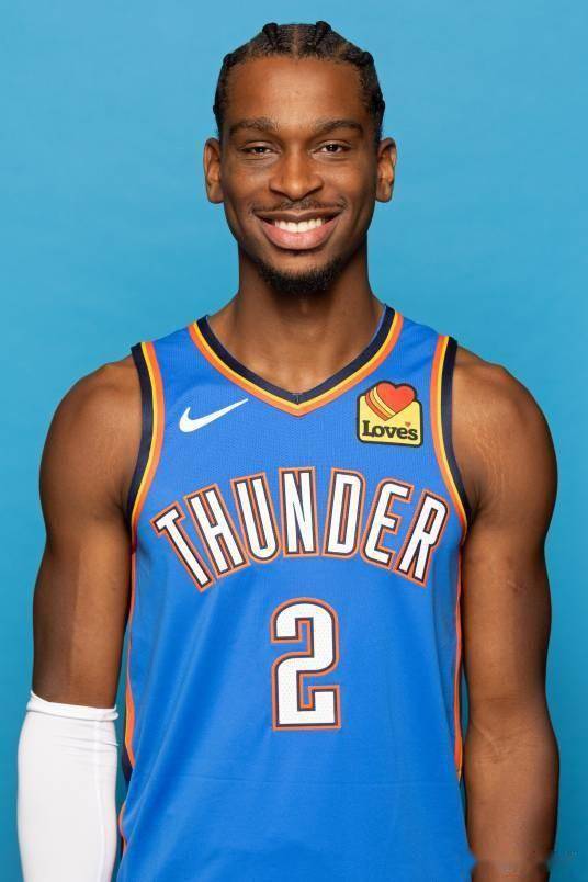 有多名年轻 有多名年轻