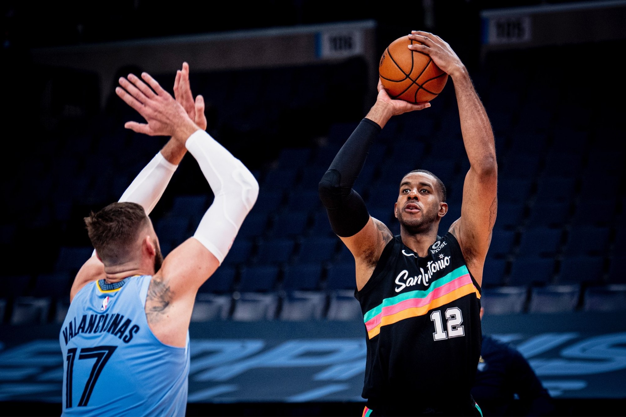 这一壮举再 这一壮举再