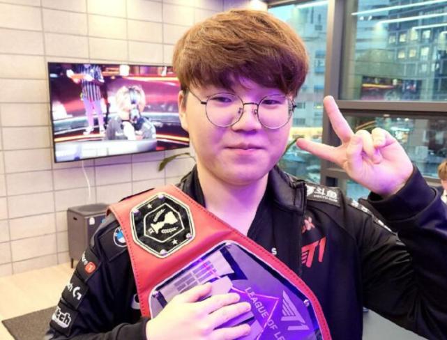 人不仅不冲 人不仅不冲